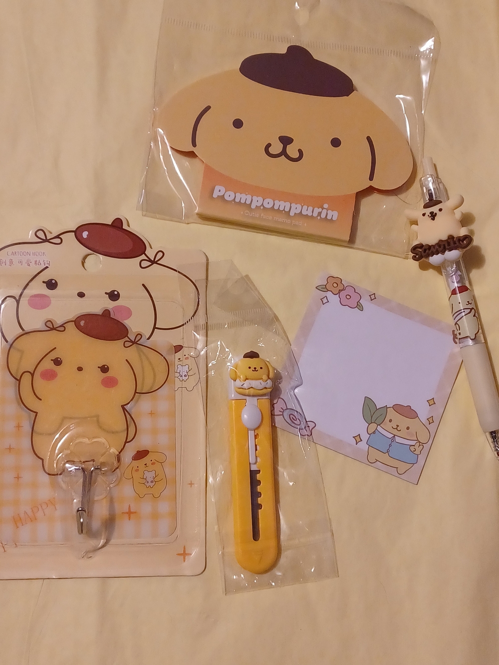 Sanrio Pompompurin Yellow Kids Hair Accessories & Desk Set